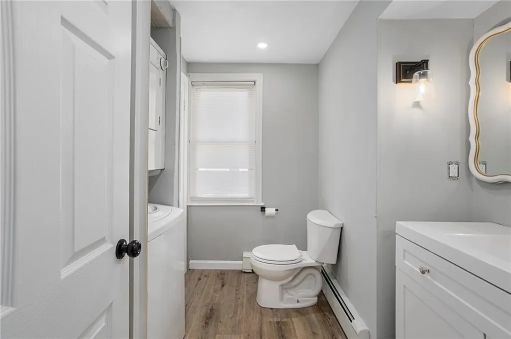 17 Padelford Avenue East Providence RI 02915