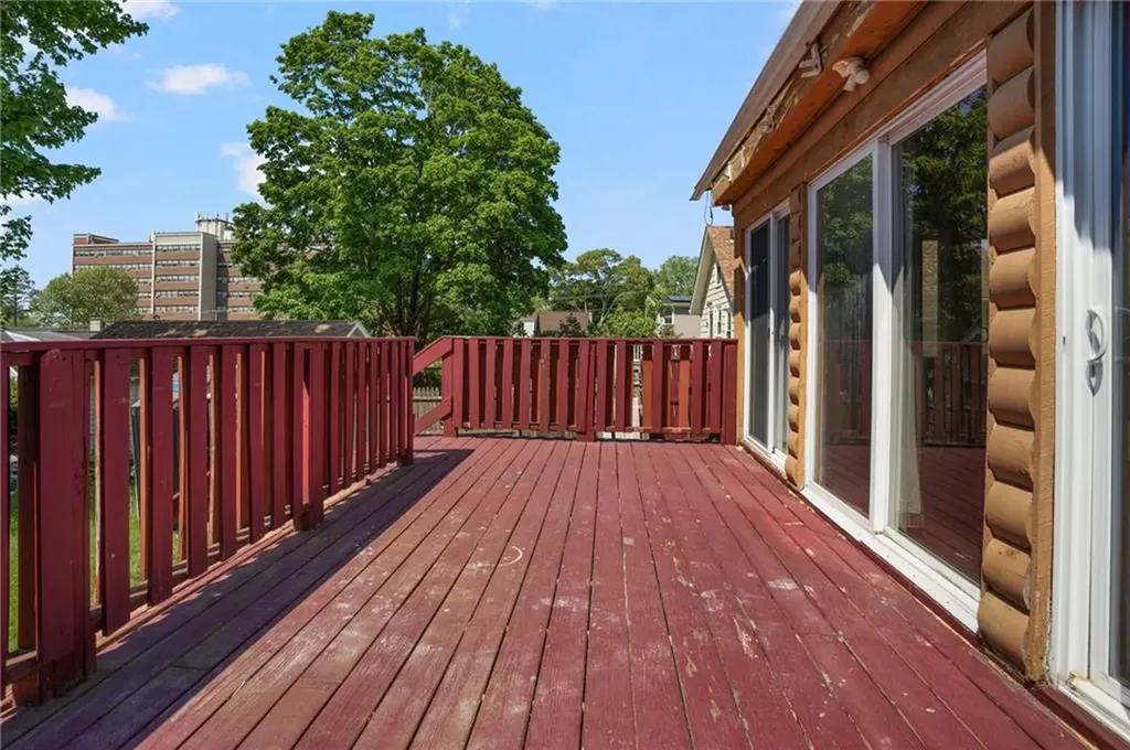 17 Padelford Avenue East Providence RI 02915