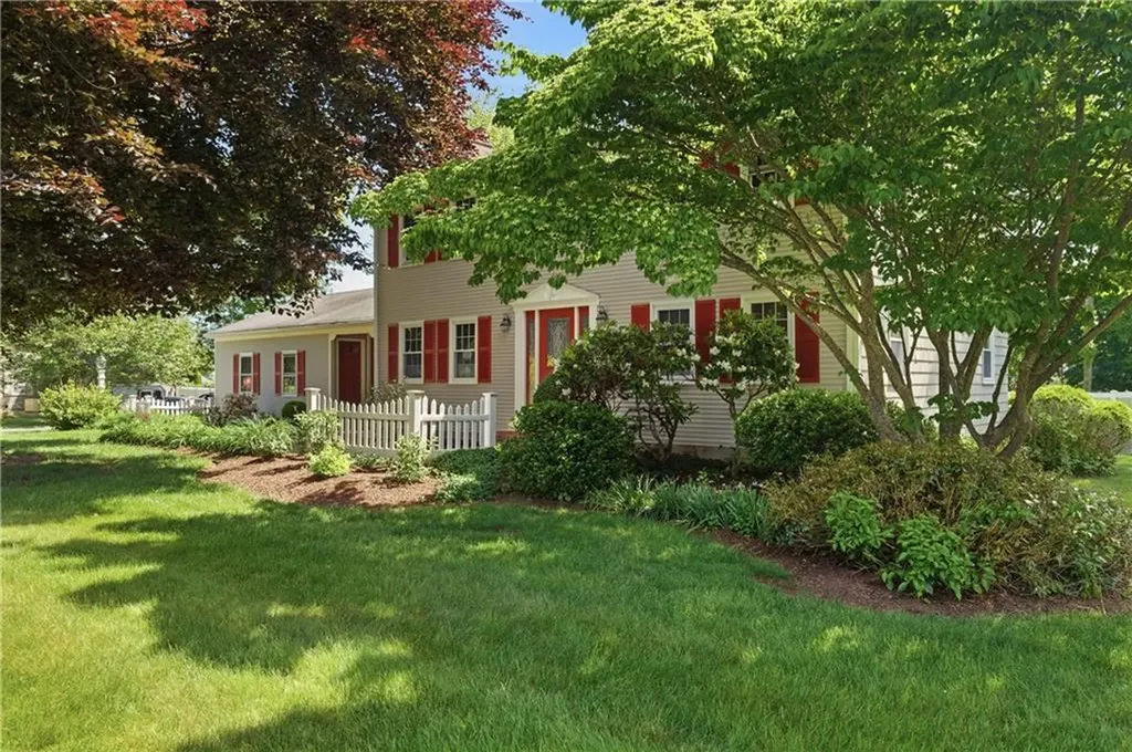 2699 Diamond Hill Road Cumberland RI 02864