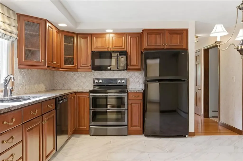 2699 Diamond Hill Road Cumberland RI 02864