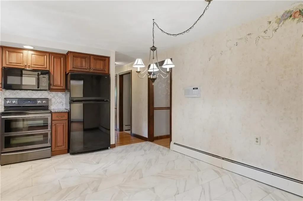 2699 Diamond Hill Road Cumberland RI 02864