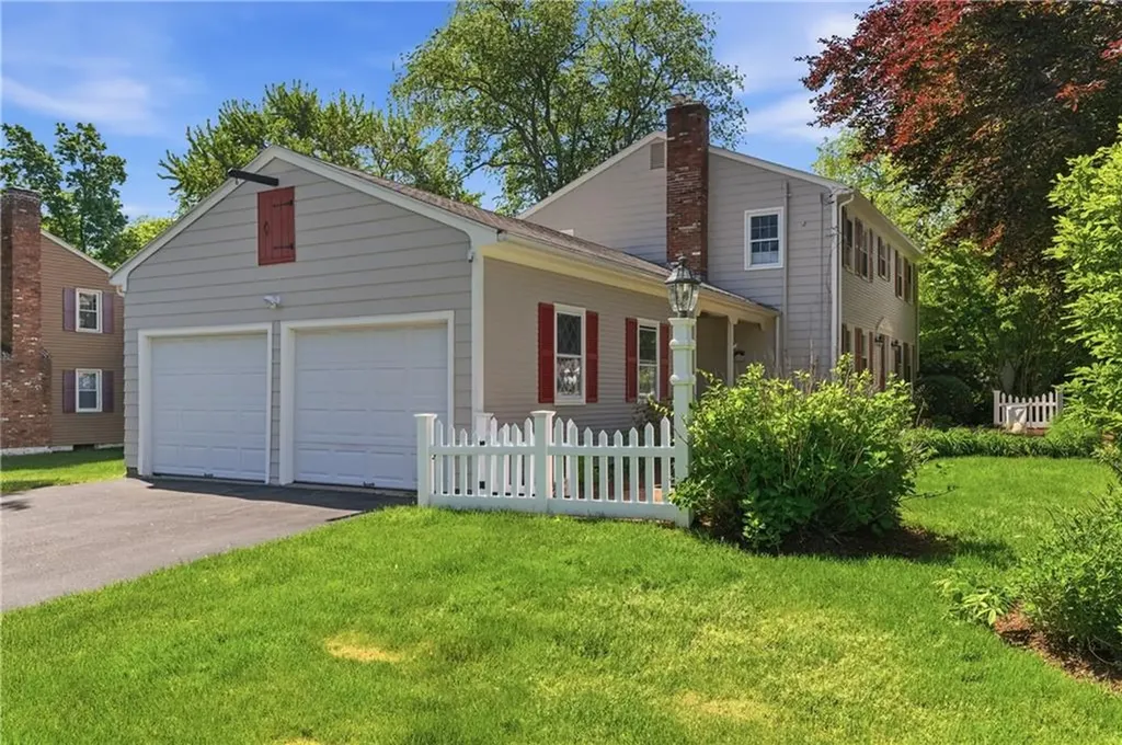 2699 Diamond Hill Road Cumberland RI 02864