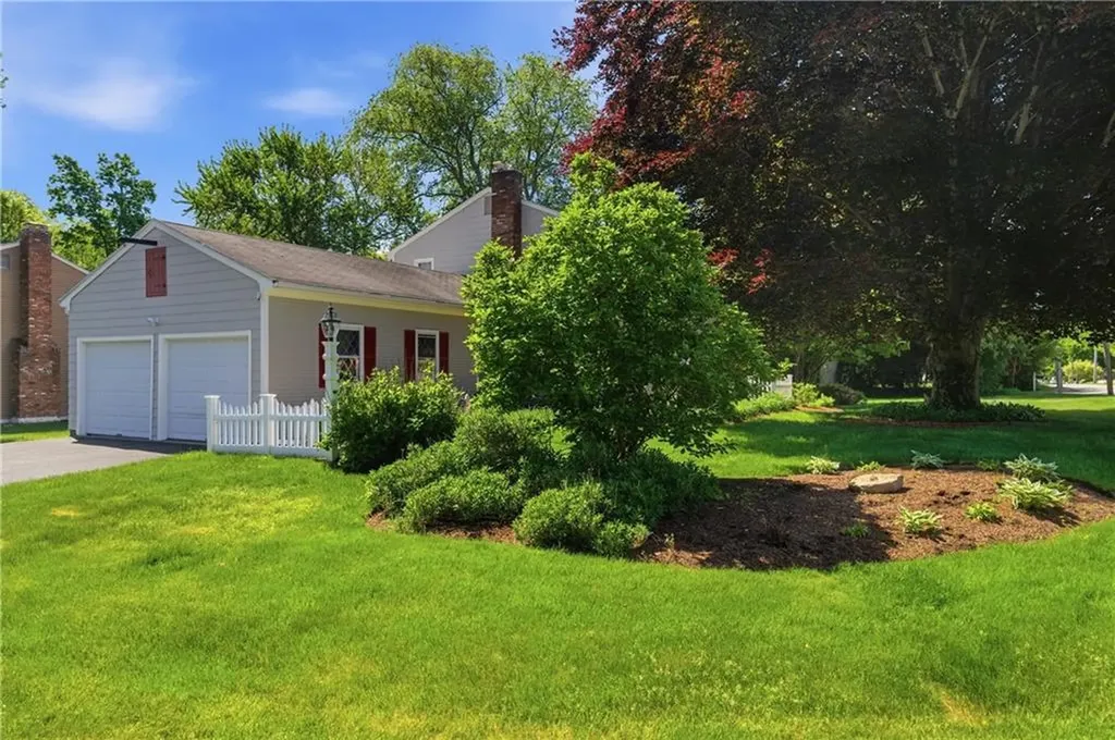 2699 Diamond Hill Road Cumberland RI 02864
