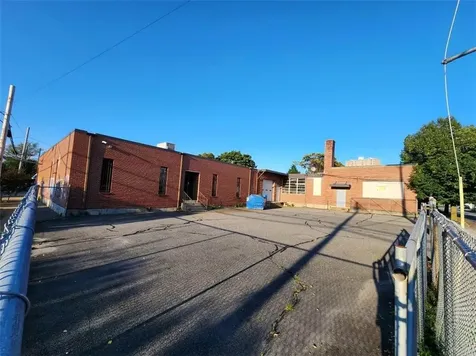 31 Delaine Street Providence RI 02909