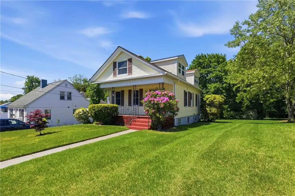 865 Pontiac Avenue Cranston RI 02910