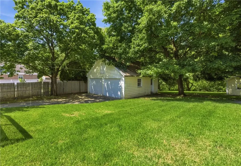 865 Pontiac Avenue Cranston RI 02910