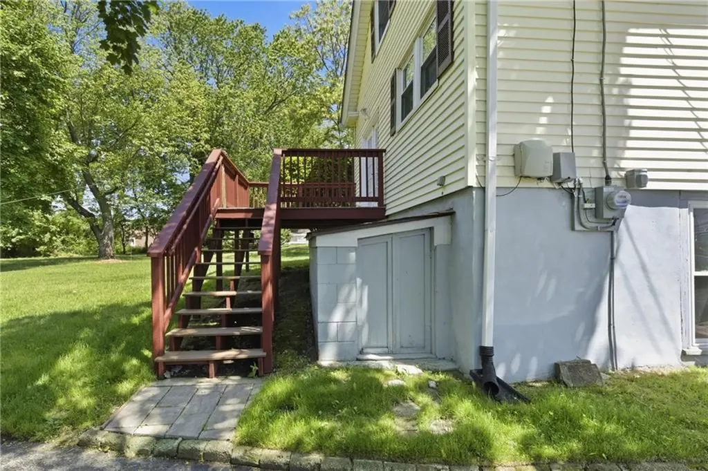 865 Pontiac Avenue Cranston RI 02910