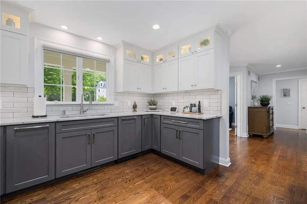 80 Douglas Drive North Kingstown RI 02874