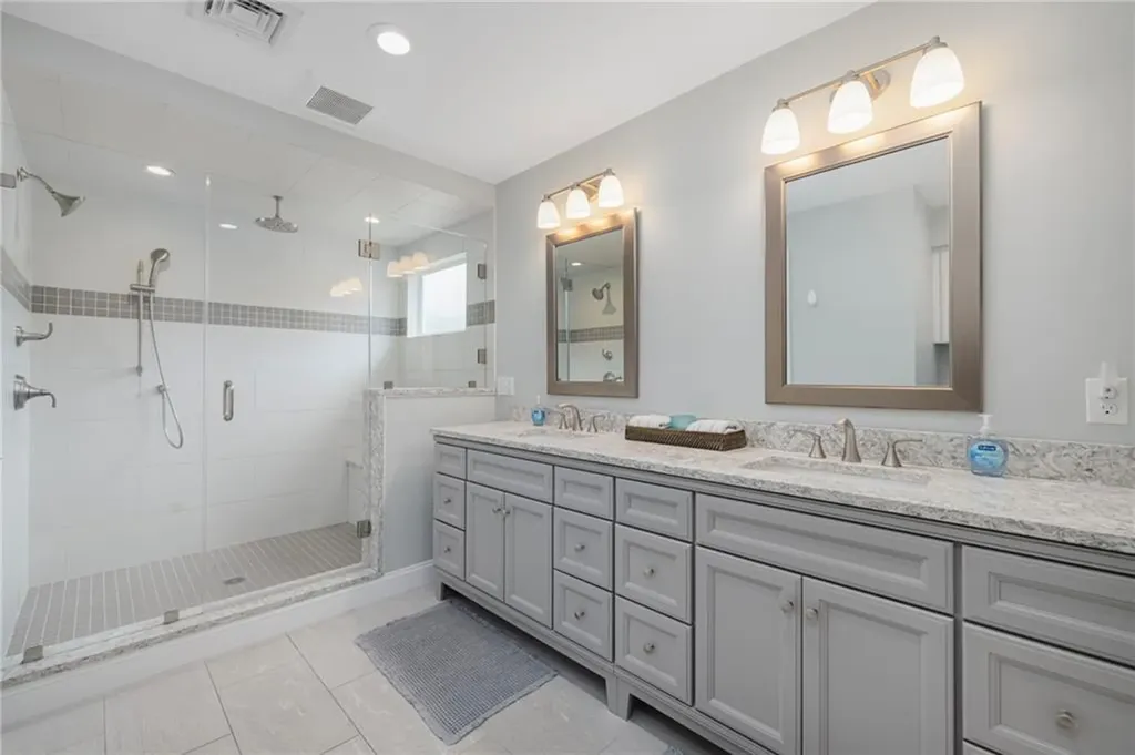 80 Douglas Drive North Kingstown RI 02874