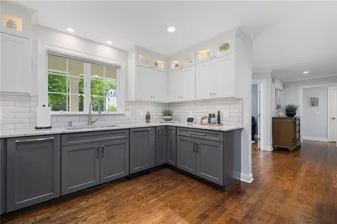 80 Douglas Drive North Kingstown RI 02874