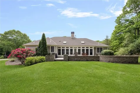 80 Douglas Drive North Kingstown RI 02874
