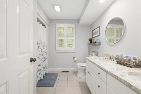 80 Douglas Drive North Kingstown RI 02874