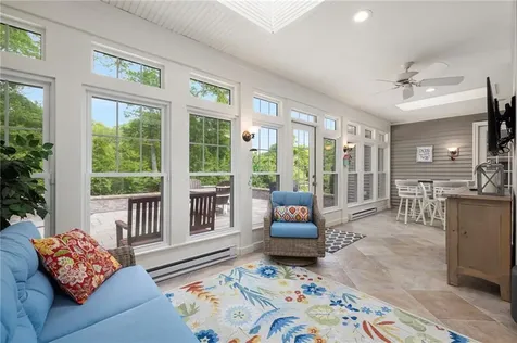 80 Douglas Drive North Kingstown RI 02874