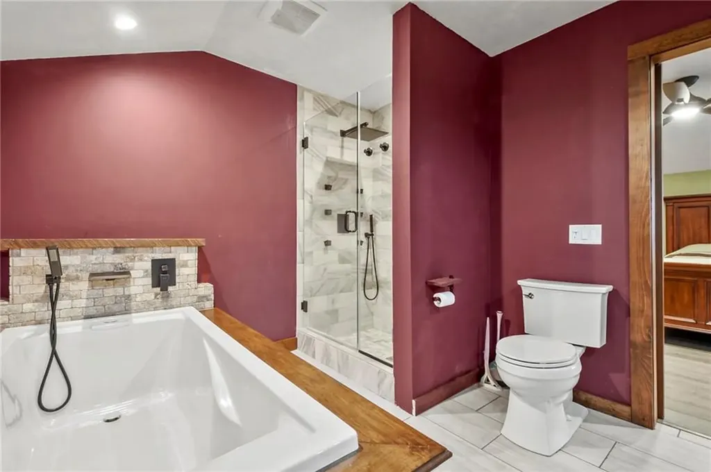 1381 Putnam Pike Glocester RI 02814