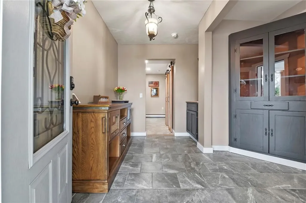 1381 Putnam Pike Glocester RI 02814