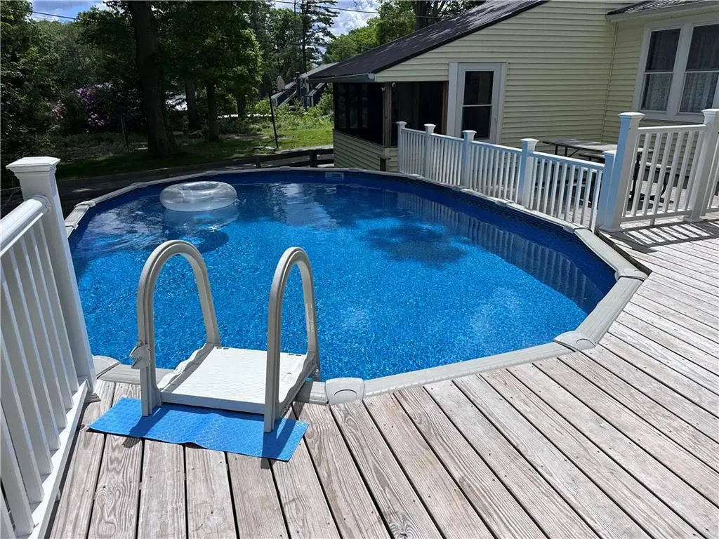 1381 Putnam Pike Glocester RI 02814