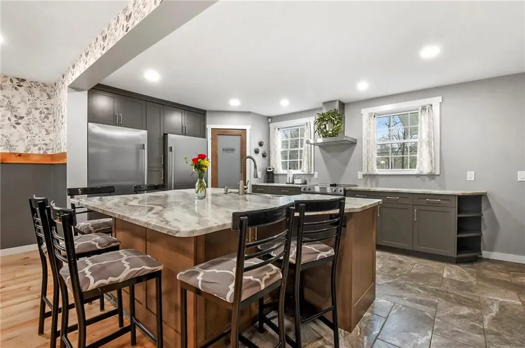 1381 Putnam Pike Glocester RI 02814