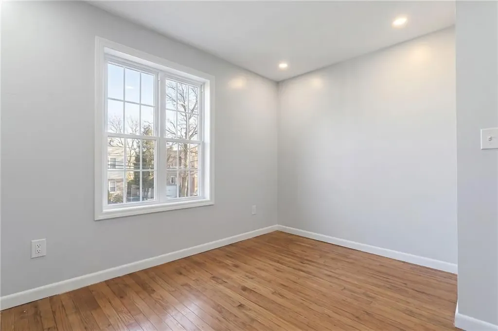 27 Douglas Circle Smithfield RI 02828
