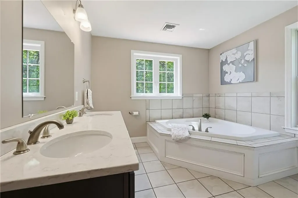 164 Bear Hill Road Cumberland RI 02864