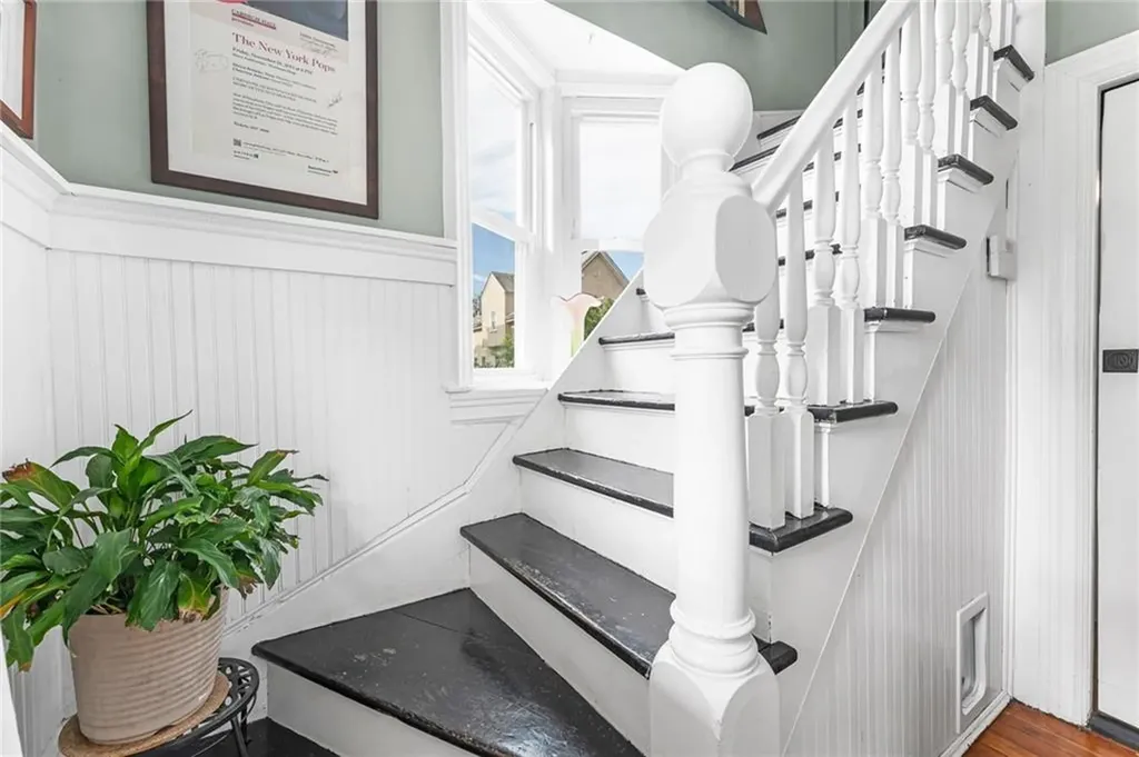 5 Dennis Avenue Cranston RI 02905