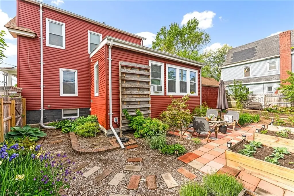 5 Dennis Avenue Cranston RI 02905
