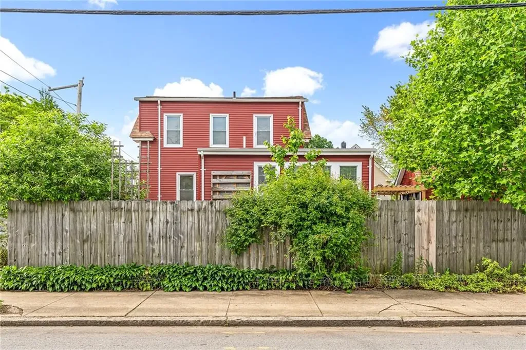 5 Dennis Avenue Cranston RI 02905