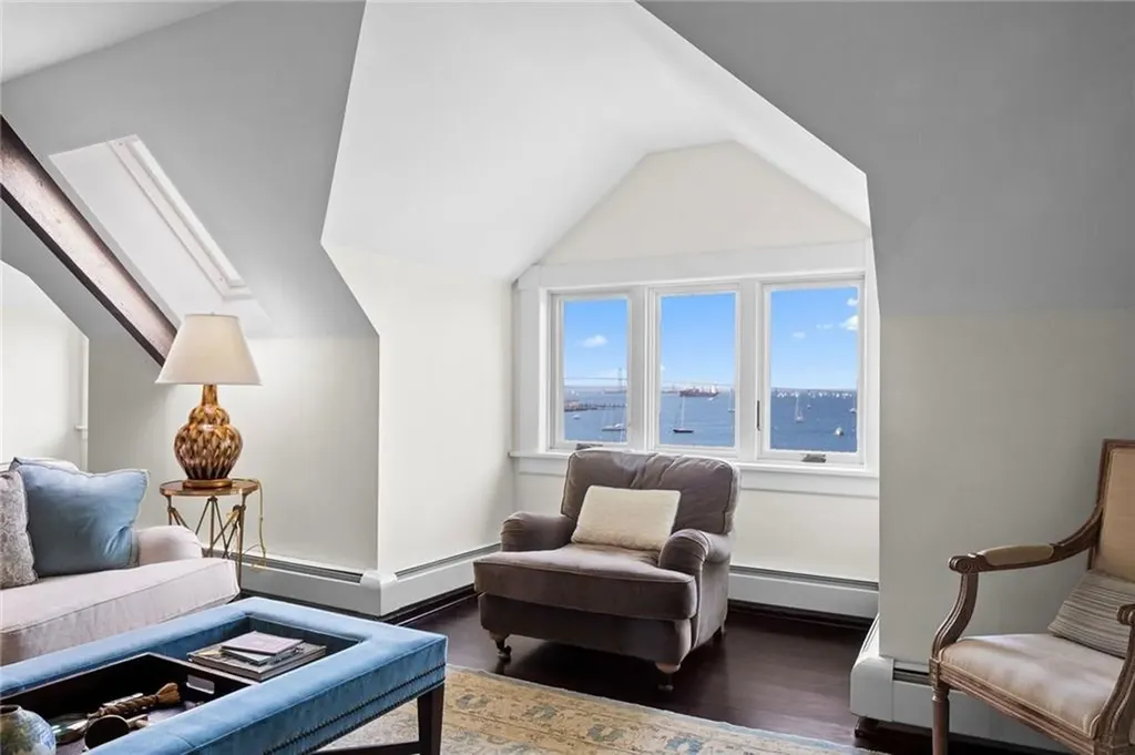 127 Harrison Avenue Newport RI 02840