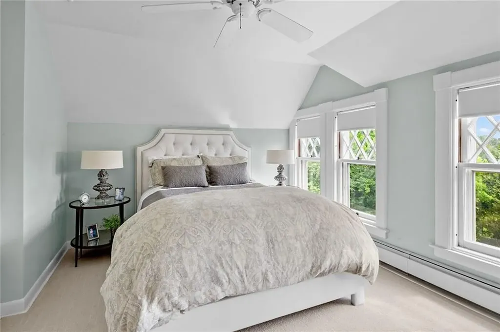 127 Harrison Avenue Newport RI 02840