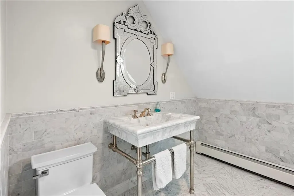 127 Harrison Avenue Newport RI 02840