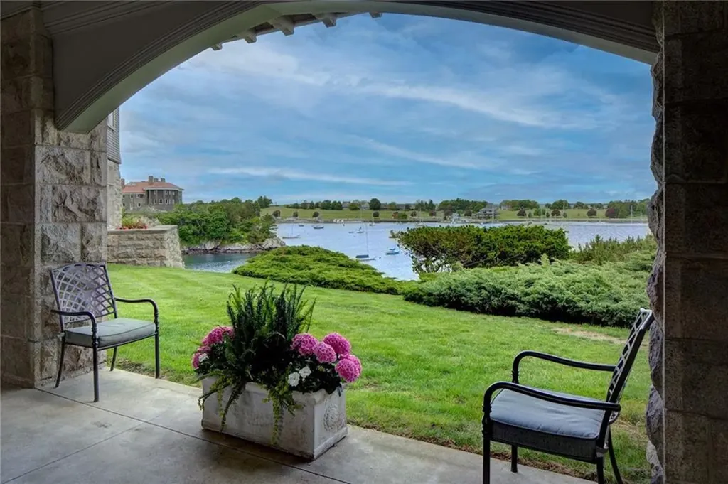 127 Harrison Avenue Newport RI 02840