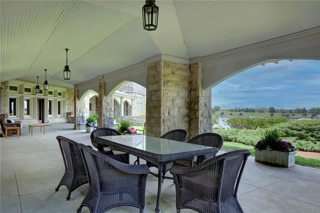 127 Harrison Avenue Newport RI 02840