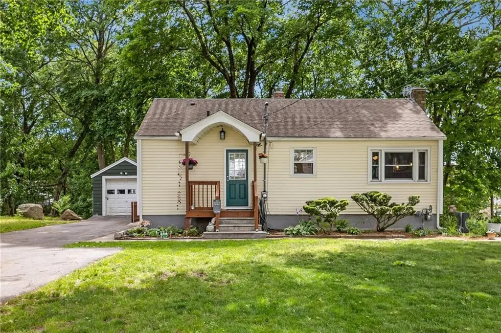 1223 Cumberland Hill Road Woonsocket RI 02895