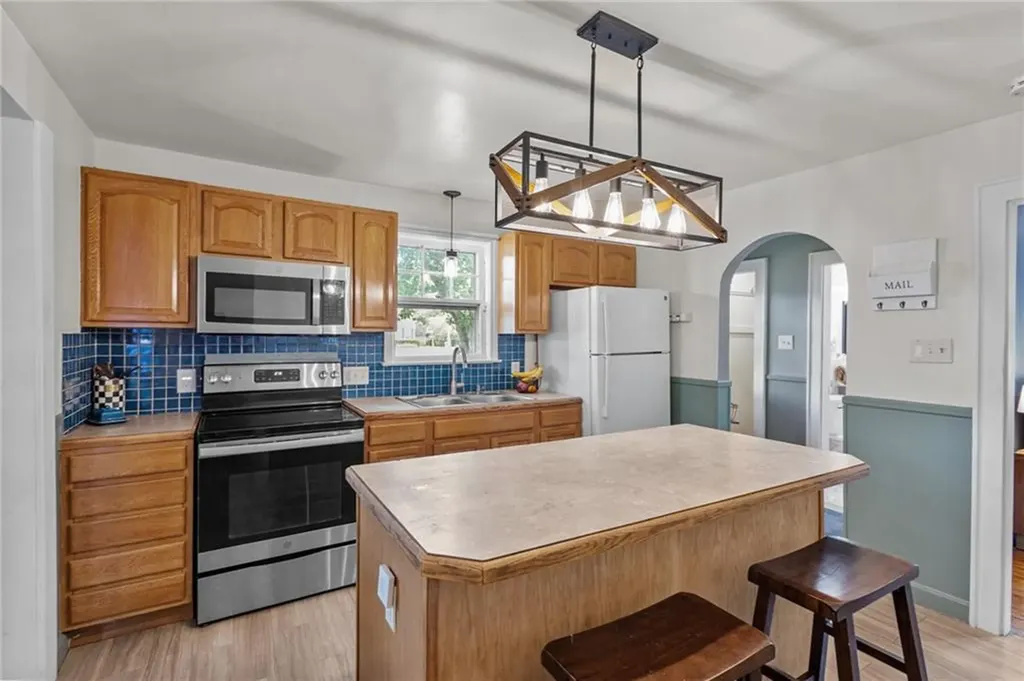 1223 Cumberland Hill Road Woonsocket RI 02895