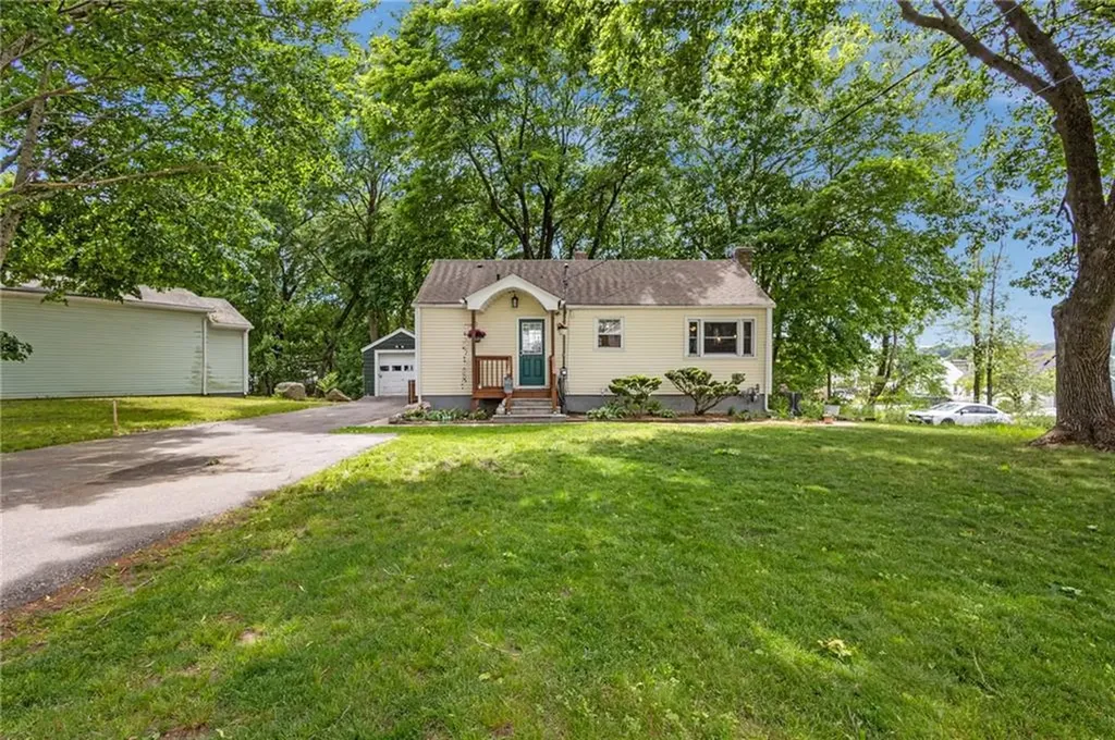 1223 Cumberland Hill Road Woonsocket RI 02895