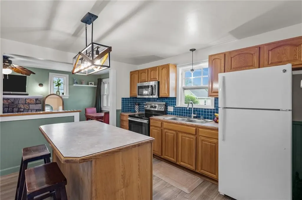 1223 Cumberland Hill Road Woonsocket RI 02895