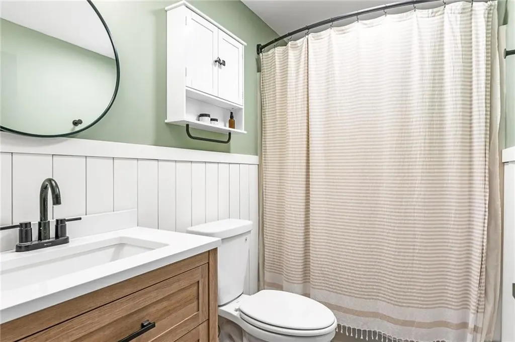 18 Waterman Street Bristol RI 02809