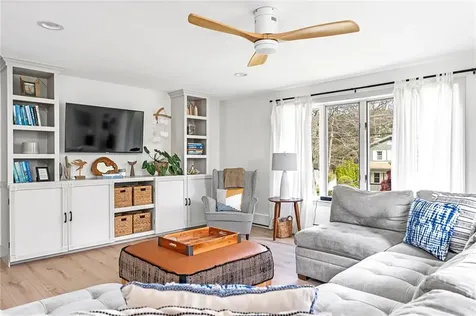18 Waterman Street Bristol RI 02809