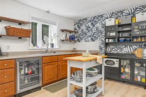 18 Waterman Street Bristol RI 02809