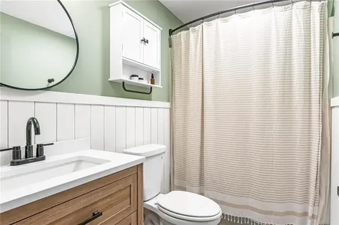 18 Waterman Street Bristol RI 02809