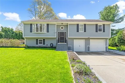 18 Waterman Street Bristol RI 02809