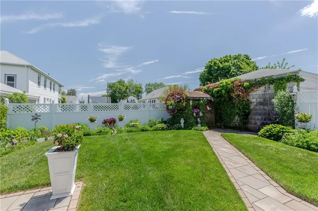 24 Columbus Boulevard Cranston RI 02910