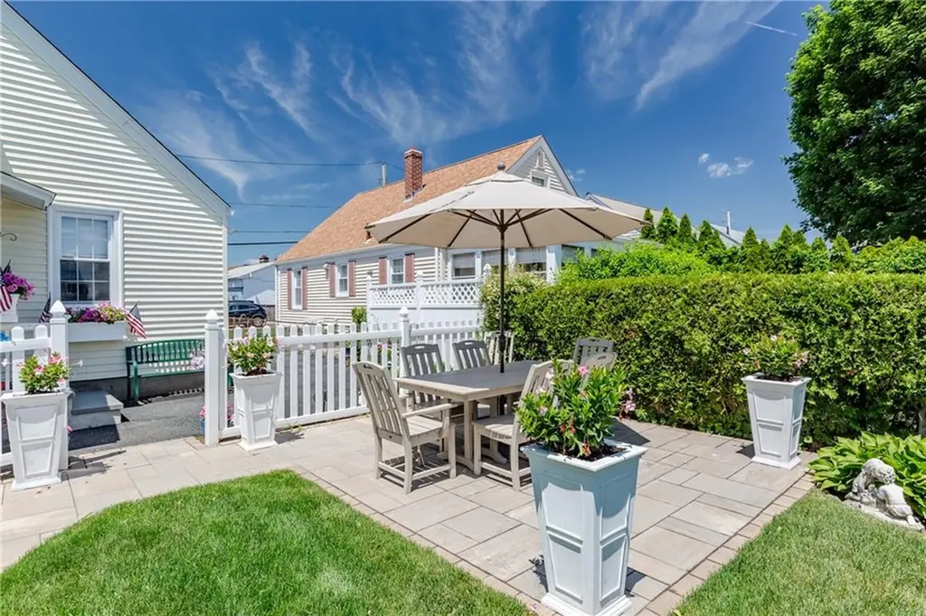 24 Columbus Boulevard Cranston RI 02910