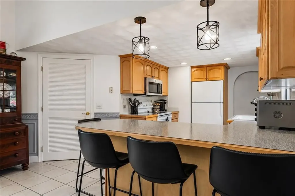 35 Leuba Road Coventry RI 02816
