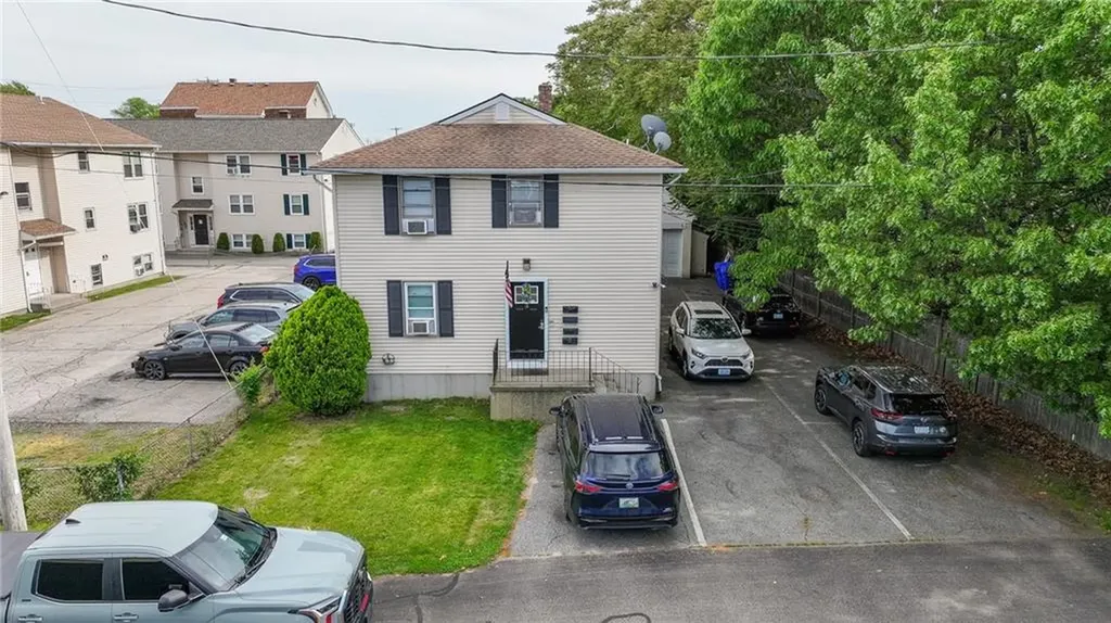 3 Benedict Street Pawtucket RI 02861