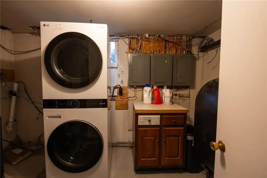 3 Benedict Street Pawtucket RI 02861