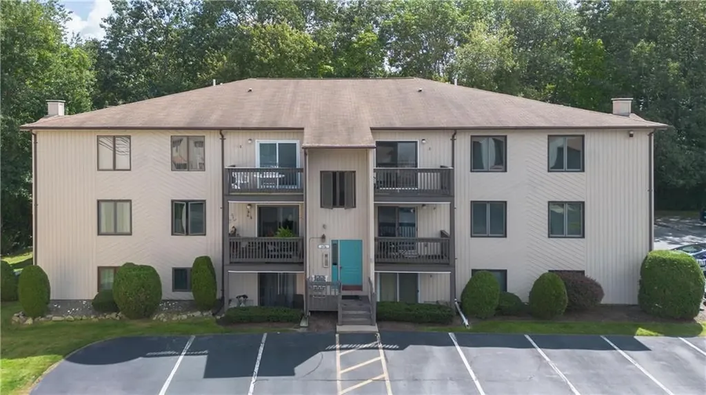 36 Kristee Circle West Warwick RI 02893