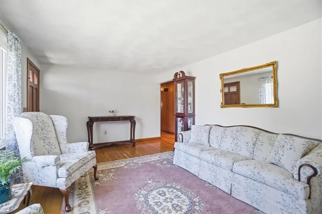 14 Stone Avenue Warwick RI 02889