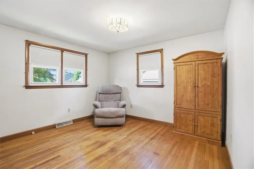 14 Stone Avenue Warwick RI 02889
