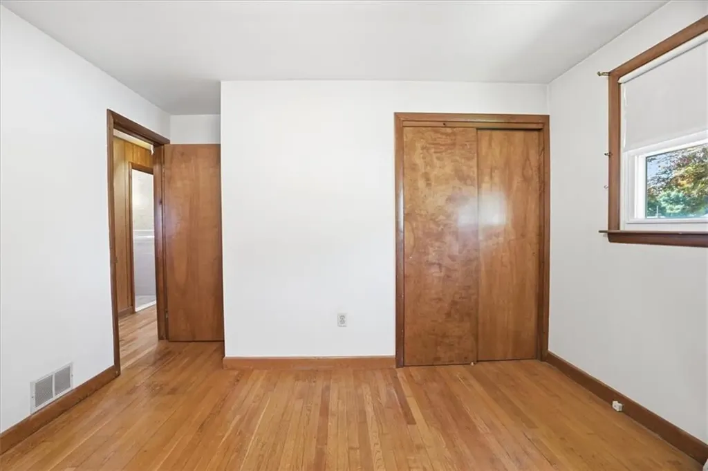 14 Stone Avenue Warwick RI 02889
