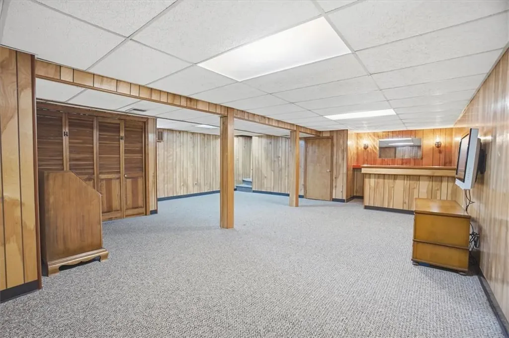 14 Stone Avenue Warwick RI 02889